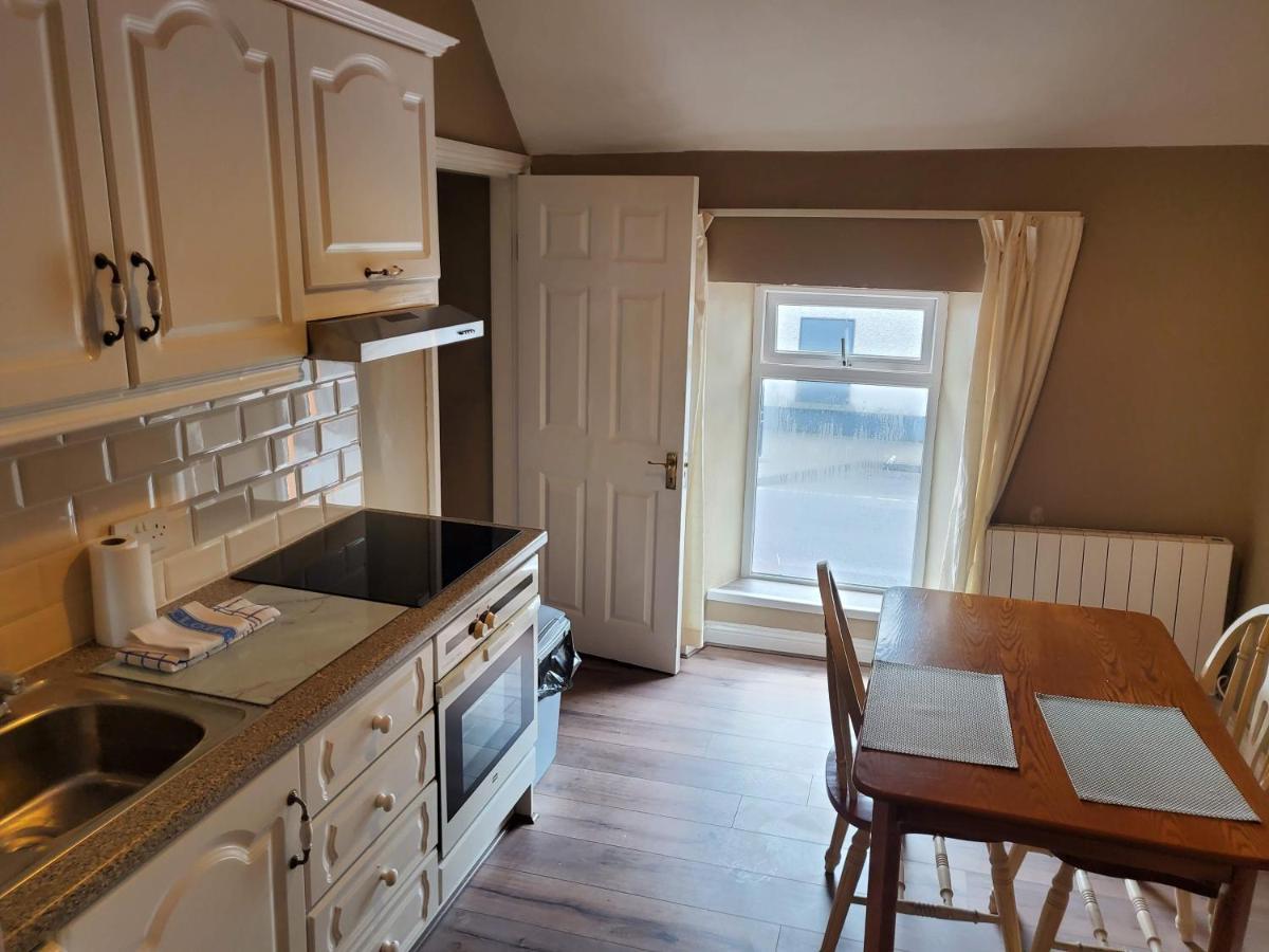 Apt. 2 - Town Centre Apartment Bagenalstown Dış mekan fotoğraf